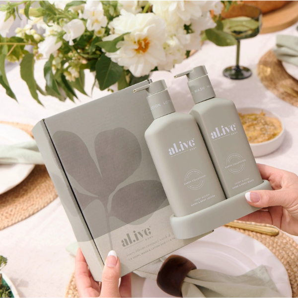 Alive Ivory Bloom Compact Bathroom Duo Wash + Lotion